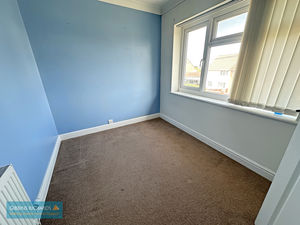 Bedroom- click for photo gallery